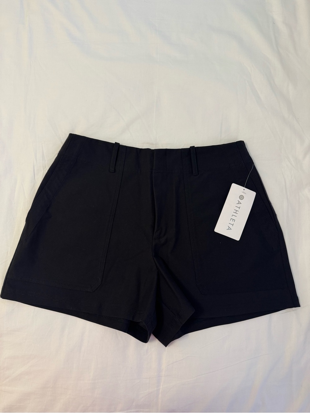 NWT: Women’s Athleta Skyline High Rise Tailored 4” Shorts in Black